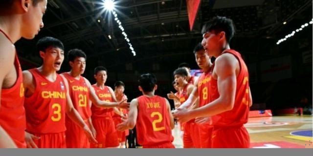 专家推荐【赢球大师】足球18中13奉上黄金时段亚冠小组赛解读【小胖体育】足球近14中11带来凌晨德国杯+西班牙杯赛事解读【秋叶说球】足球20中15带来亚冠+凌晨欧洲赛事解读今日热点赛事本周英超双赛，狼队vs 伯恩利；卢顿 vs 阿森纳！